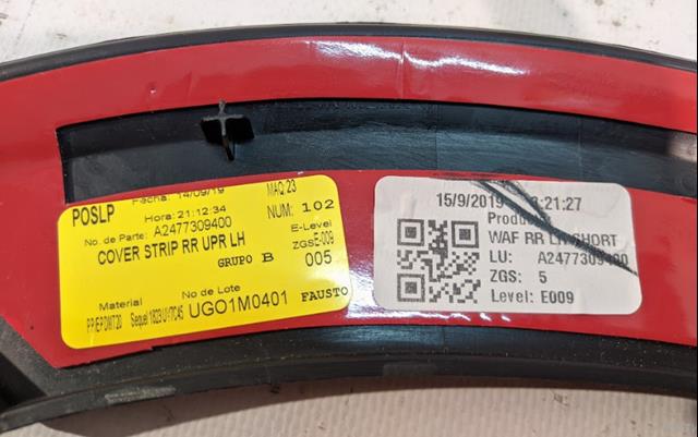 Накладка двери задней левой Mercedes A2477309400 цена, от 58.28 USD