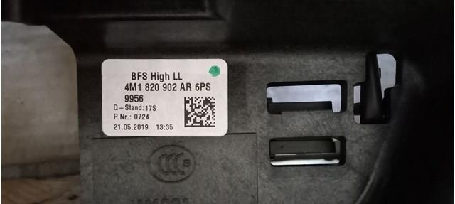 4M1820902AR6PS VAG Решетка воздуховода правая