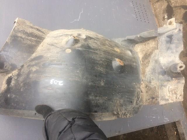 Подкрылок крыла переднего левый задний Mercedes A2038841722