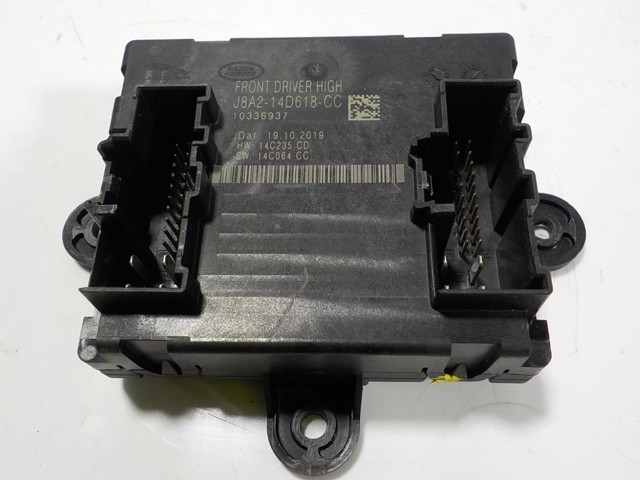  Land Rover LR106150