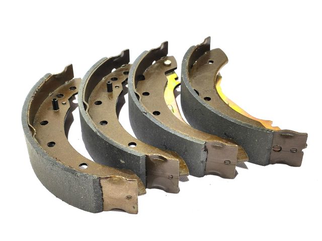 Барабанные тормозные колодки на SMA Maple C81  