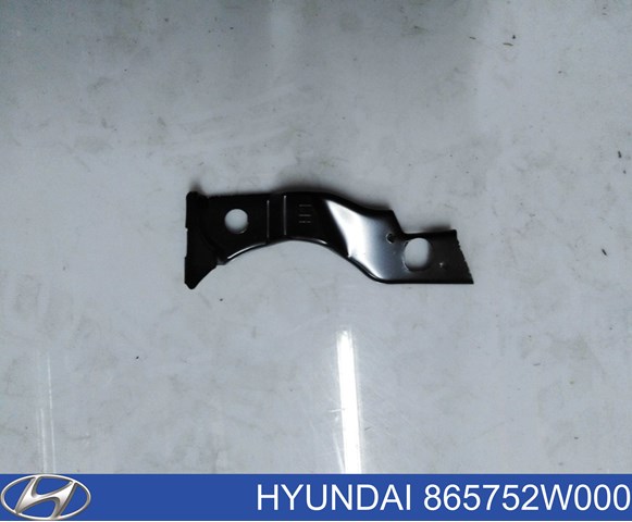 865752W000 Hyundai/Kia кронштейн бампера переднего левый