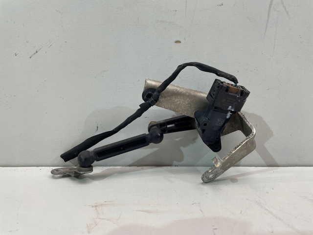 Купить 6895466 BMW Датчик положения кузова