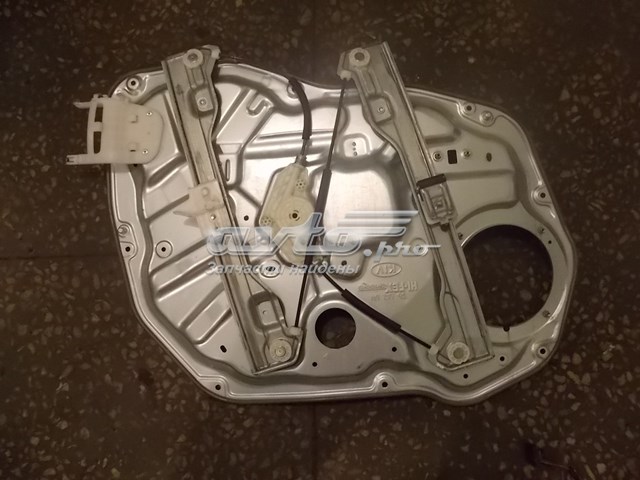824022P011 Hyundai/Kia 