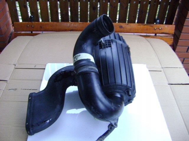 Корпус фильтра 504154699 Iveco