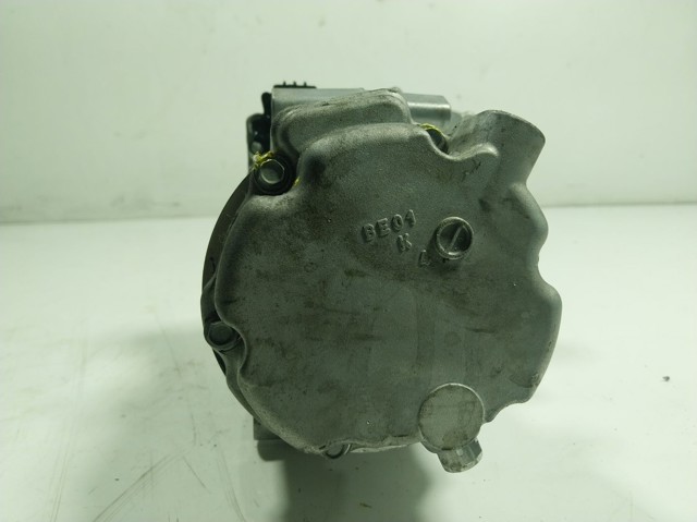 Compressor de aparelho de ar condicionado Renault Clio V B7
