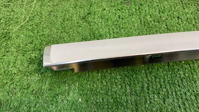 Купить 108352000D Tesla Молдинг крыши правый
