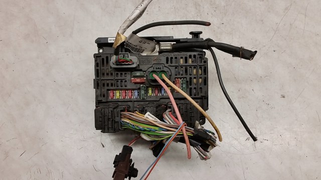 Купить 9658539680 Peugeot/Citroen Монжатный блок реле