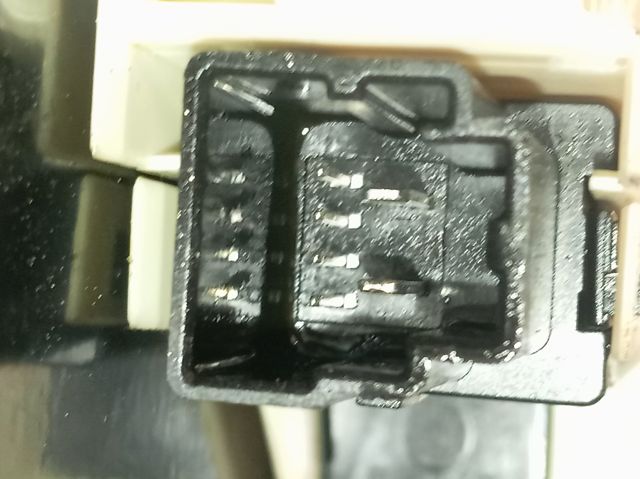 Мотор стеклоподъемника двери передней правой Land Rover AH2214B552AA цена, от 25.43 USD