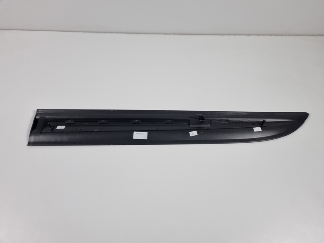 Купить 95B898561F Porsche 