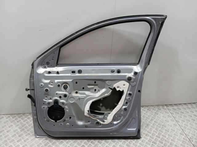 Дверь передняя правая 9837705880 Peugeot/Citroen