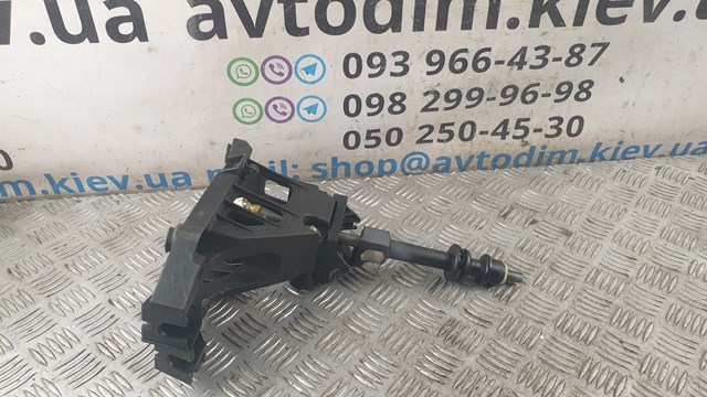  Ручка КПП Toyota Avensis 3