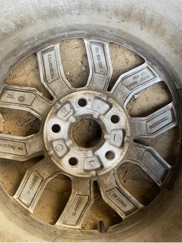 561601025L8Z8 VAG Оригинальные диски