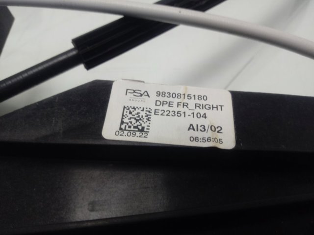  Стеклоподъемник передней правой двери Peugeot 308 3