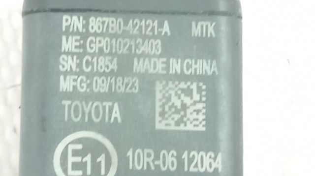 Камера системы обеспечения видимости Toyota 867B042121 цена, от 566.25 USD