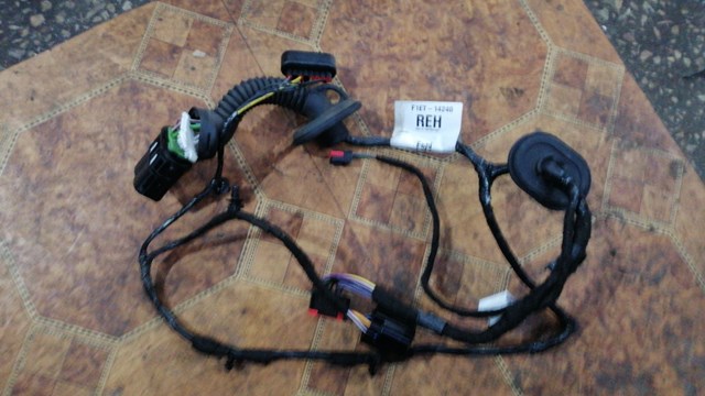 F1ET14240 Ford 