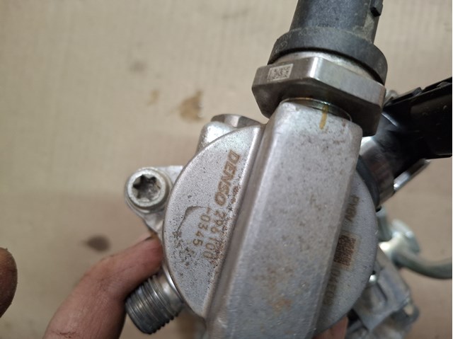 PY8V203F0 Mazda 