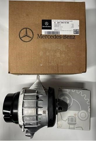 1672407200 Mercedes 