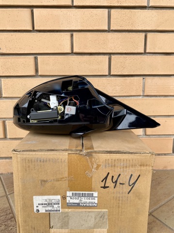 Наружное зеркало правое Nissan/Infiniti 96301CZ60B цена, от 112.73 USD