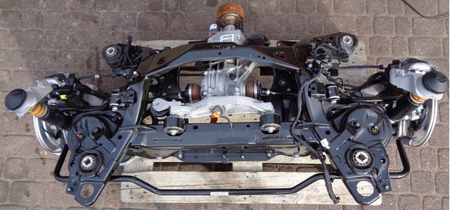 Балка задней подвески поперечная Volvo 32315792 цена, от 1853.57 USD