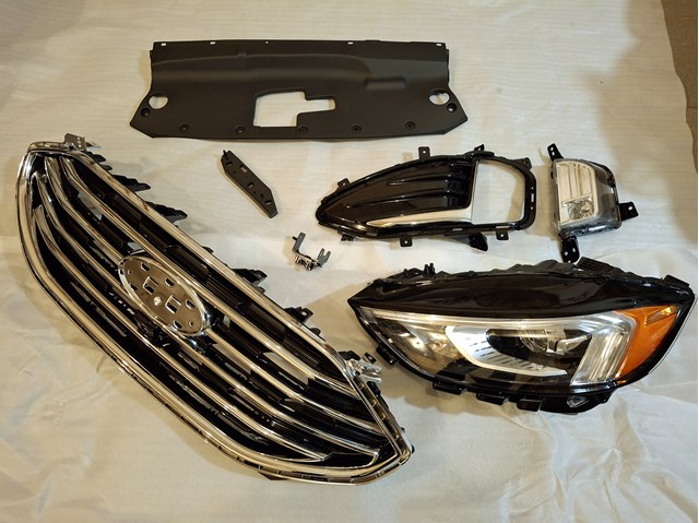 KT4Z13008AY Ford Фара передняя правая