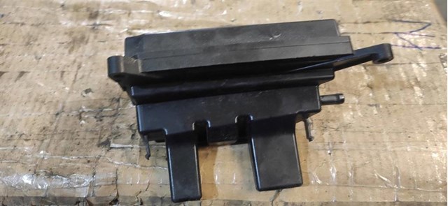 Купить DS7G9Y498A Ford 