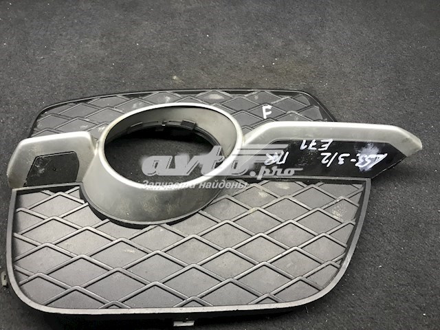 51117312606 BMW Заглушка ПТФ бампера переднего правая