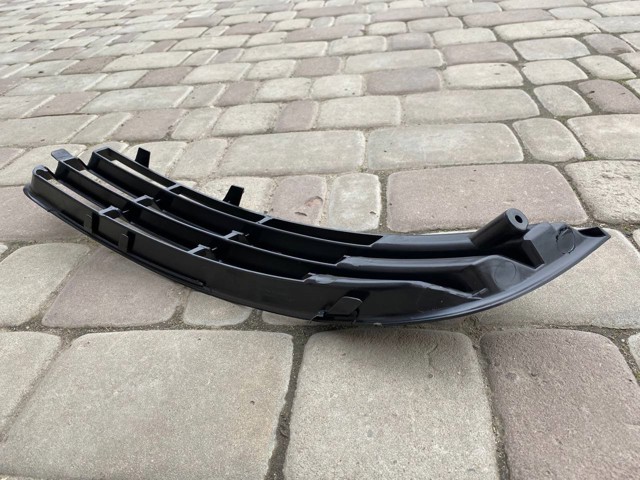 Решетка переднего бампера, правая Polcar 9555272 цена, от 8.21 USD