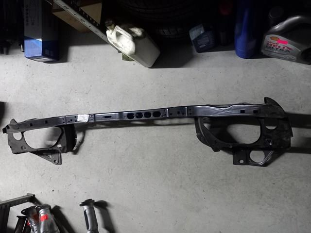 Рамка радиатора 96169636 General Motors