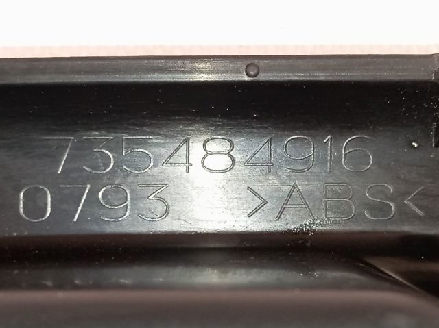 Кнопка стеклоподъемника передняя правая Fiat/Alfa/Lancia 735498675