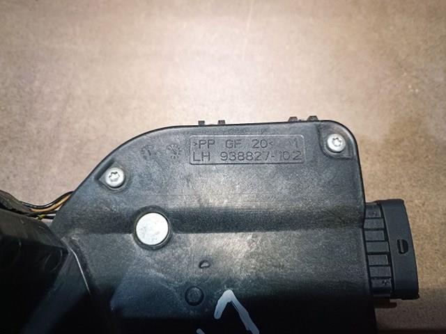 938827102 Land Rover 