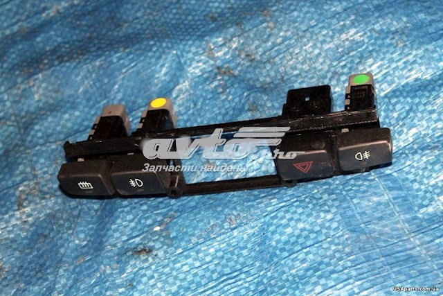 Botão de ativação do sinal de emergência Hyundai Santa Fe I SM