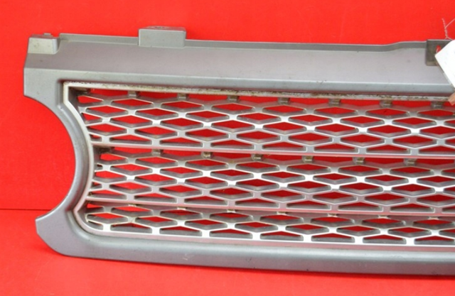 Решетка радиатора DHB500182LPO Land Rover