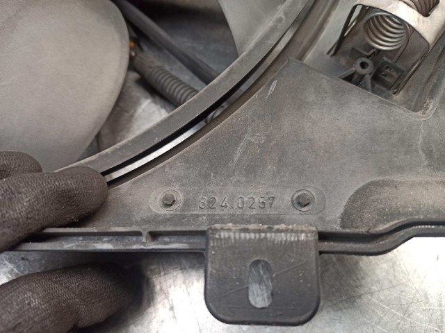  8240257 Renault (RVI)