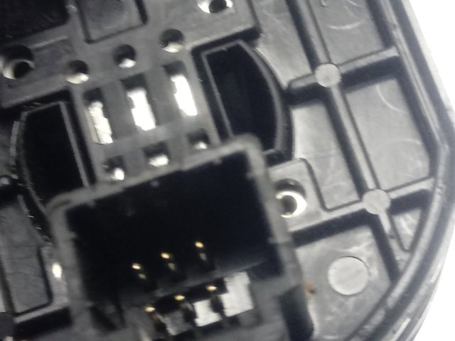 Кнопка включения полного привода 255354623R Renault (RVI)