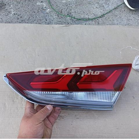 92404C2500 Hyundai/Kia Фара задняя правая внутренняя