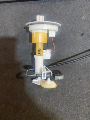 42081AN00A Subaru Датчик уровня топлива в баке левый