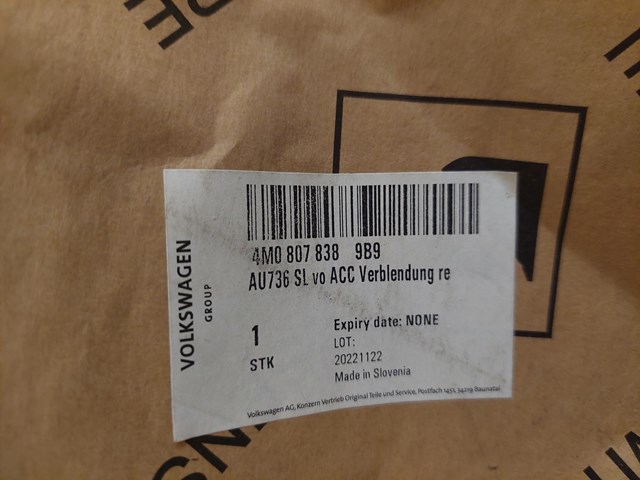 4M08078389B9 VAG 