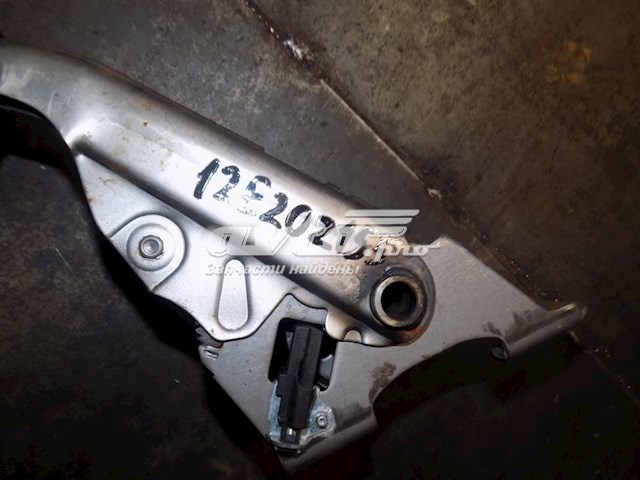 3M512780DB Ford Трос стояночного тормоза передний