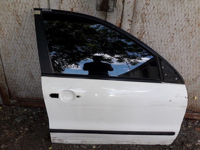 7769065 Fiat/Alfa/Lancia Porta dianteira direita