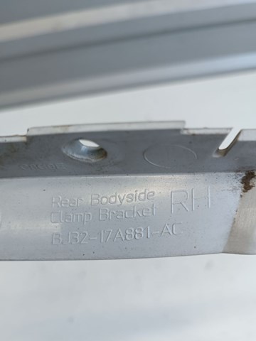 LR035104 Land Rover 