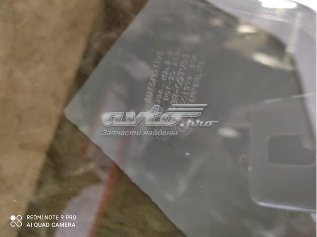 Купить 5736A324 Mitsubishi Стекло задней двери, правой