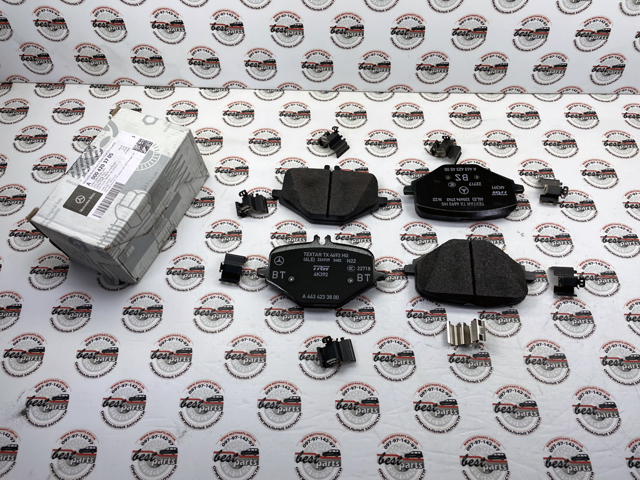 A0004203705 Mercedes Колодки тормозные дисковые комплект