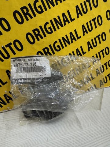 Петля двери задней правой KB7W72210 Mazda