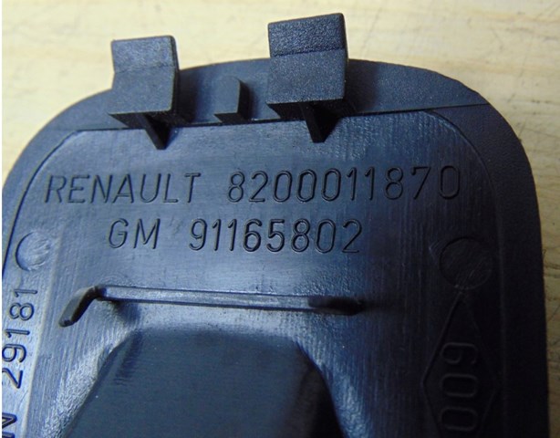 8200011870 Renault (RVI) Painel (placa sobreposta) dianteiro direito de bloco de controlo de elevador de vidro