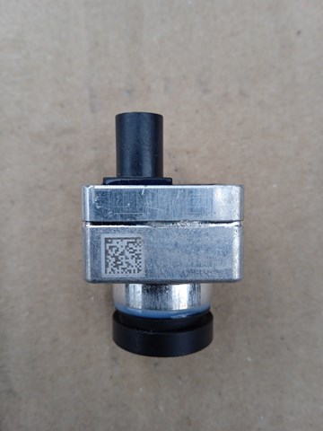 Купить LR098720 Land Rover Камера заднего вида