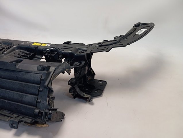  Land Rover LR114172