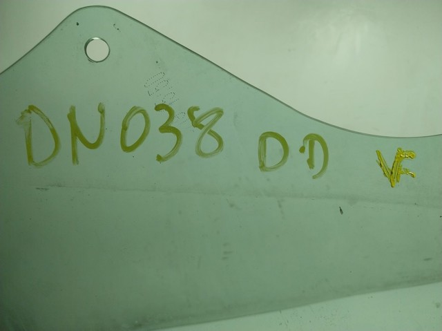 Стекло передней правой двери FPS GS5629D302S