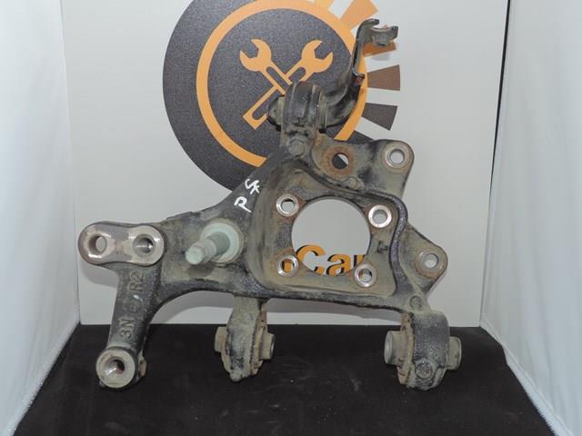 4230476040 Toyota Цапфа правая