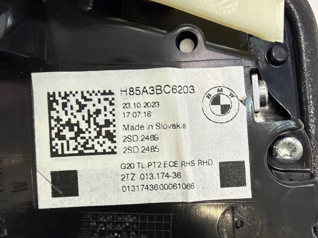 63215A3BC62 BMW Фара задняя правая внутренняя